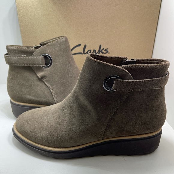 BNIB Clark Sharon Spring Olive Suede - Picture 4 of 11